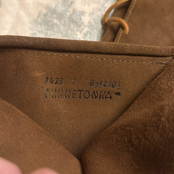 Pocahontas Halloween costume dress Minnetonka knee high suede boots - Picture 5 of 7